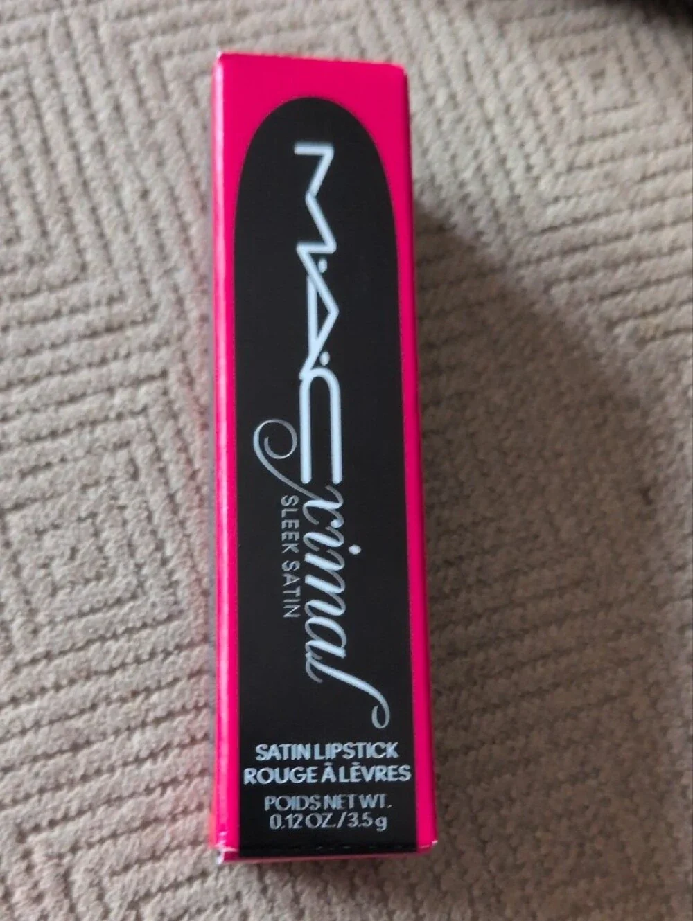 MAC Cosmetics rich vivid